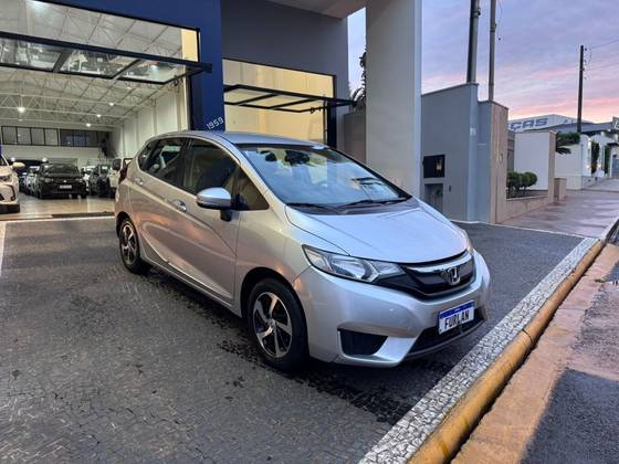 HONDA FIT 1.5 LX 16V FLEX 4P AUTOMÁTICO HONDA FIT 1.5 LX 16V FLEX 4P AUTOMÁTICO